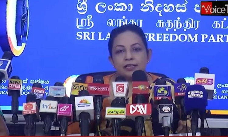 ගැහැණුන්ට බොරු කියලා පැවතෙන්න බෑ ඇහුවෙනවා - ශ්‍රී . ල . නි .ප කාන්තා බලය 